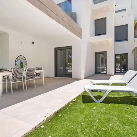Modern 3br - Garden, Pool Near And Marina Apartment