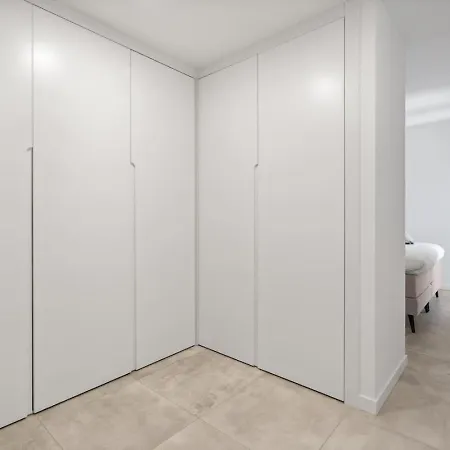Apartment Modern 3br - Garden, Pool Near And Marina *