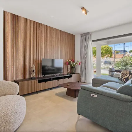 Apartment Modern 3br - Garden, Pool Near And Marina Estepona